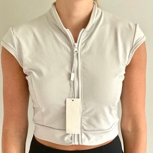 Saski Collection Grey Zip Workout Crop Top